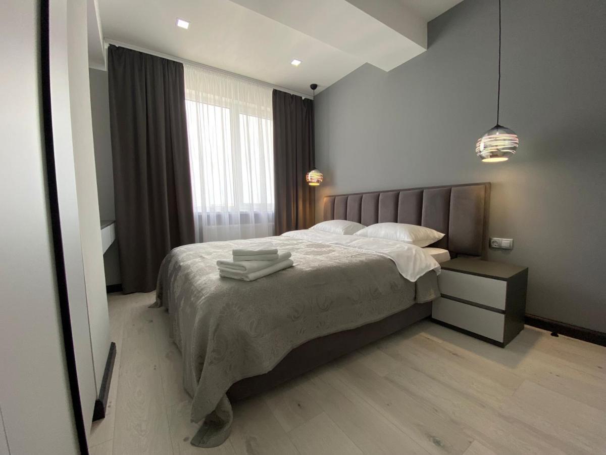 Minimalist Style Apartment With Best Location Chisinau Luaran gambar
