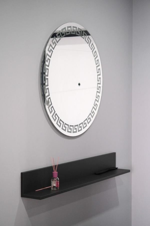 Minimalist Style Apartment With Best Location Chisinau Luaran gambar